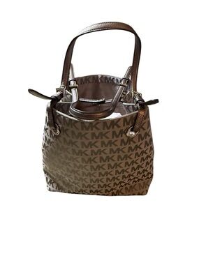MICHAEL KORS NWT Jet Set Grab Bag Tote MK Logo Jacquard Gray/Ebny/Lug  MSRP $248